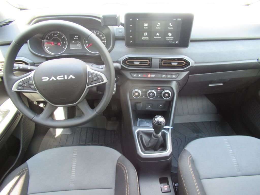 Fahrzeugbild eines Dacia Sandero