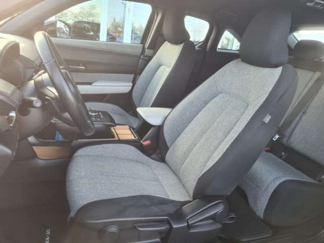 Fahrzeugbild eines Mazda MX-30