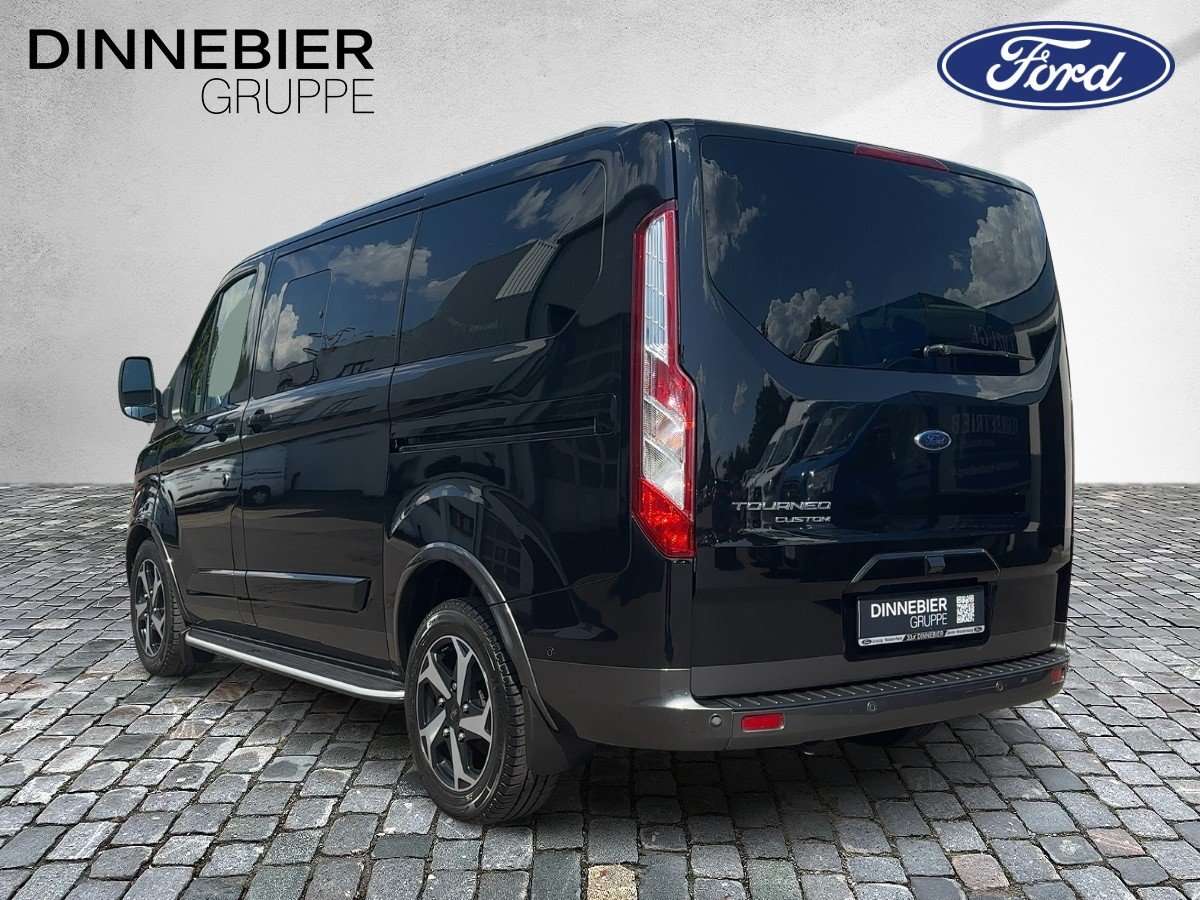 Fahrzeugbild eines Ford Tourneo Custom