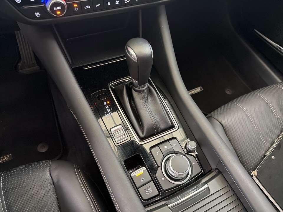 Fahrzeugbild eines Mazda Mazda6