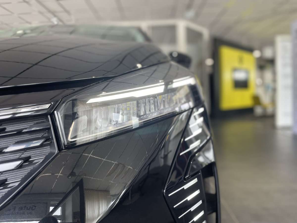 Fahrzeugbild eines Renault Clio