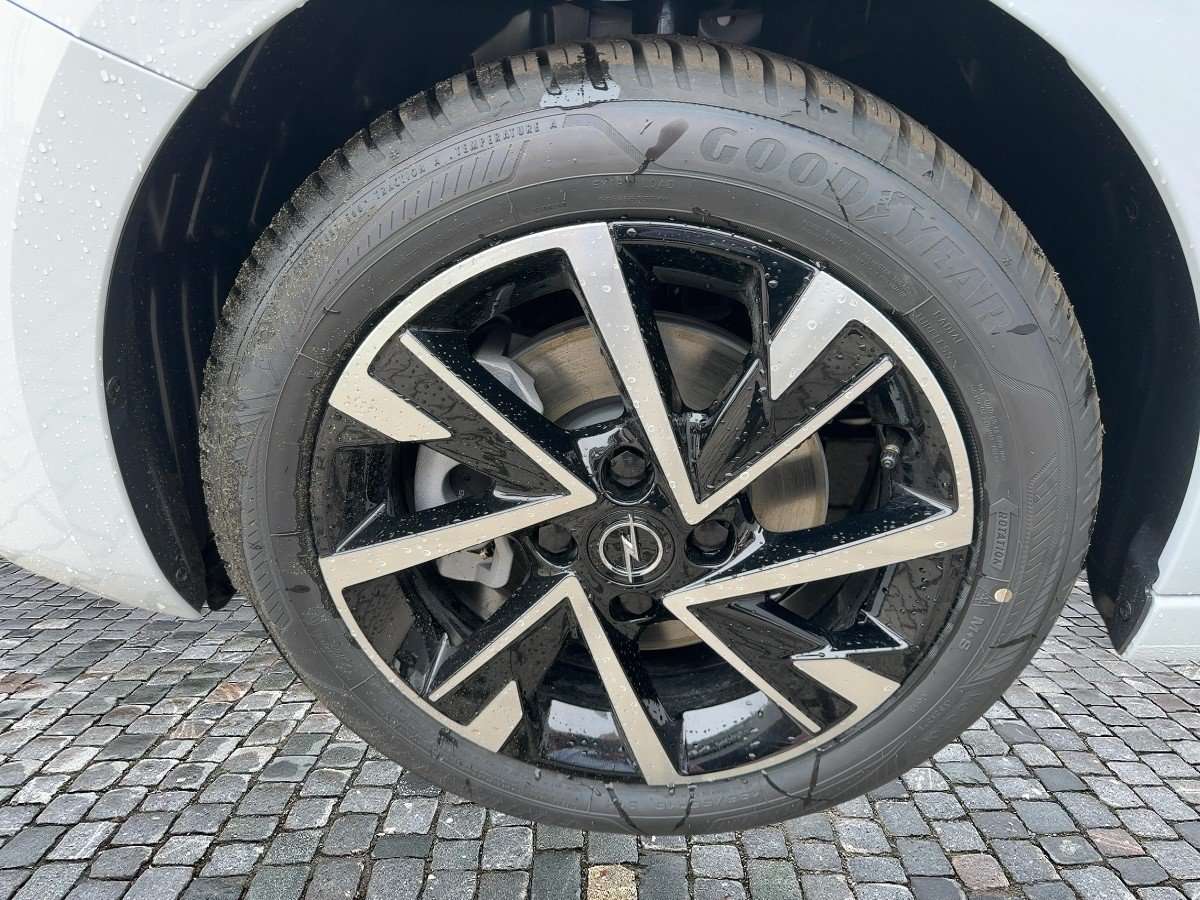 Fahrzeugbild eines Opel Corsa