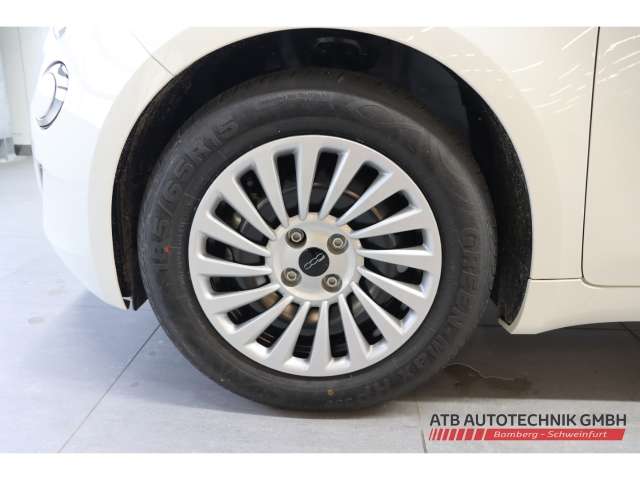 Fahrzeugbild eines Fiat 500