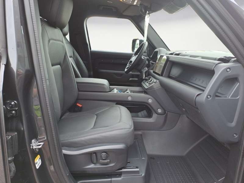 Fahrzeugbild eines Land Rover Defender