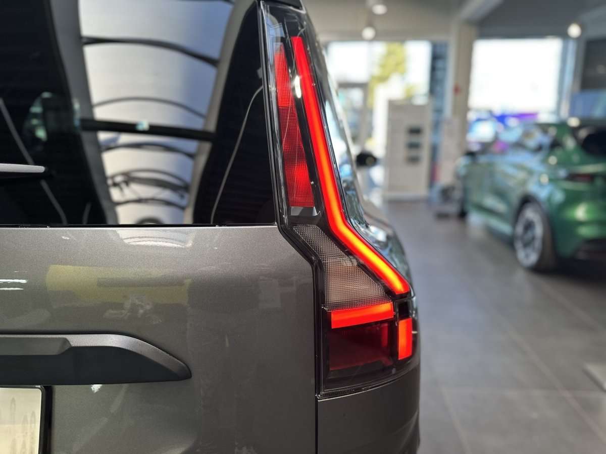 Fahrzeugbild eines Dacia Jogger