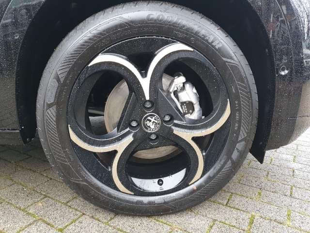 Fahrzeugbild eines Alfa Romeo Junior