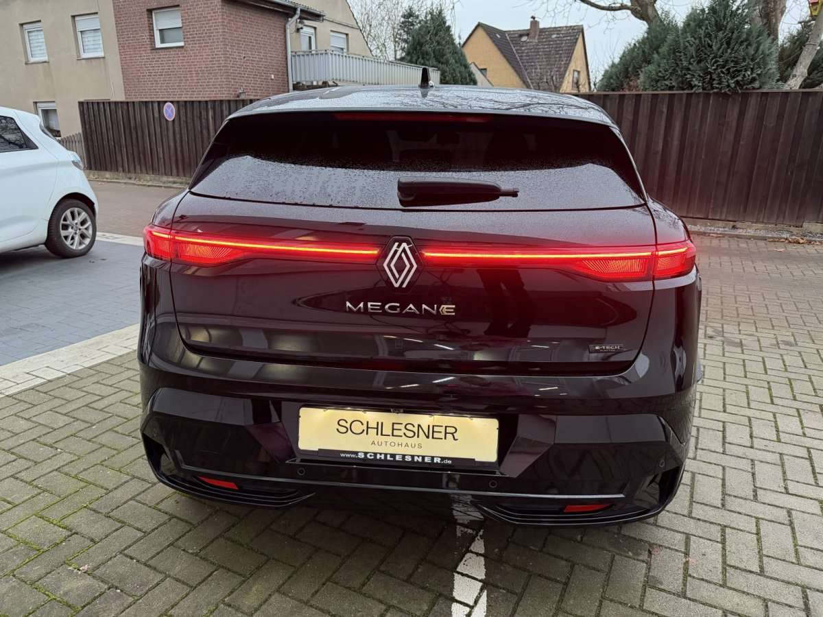 Fahrzeugbild eines Renault Megane E-TECH