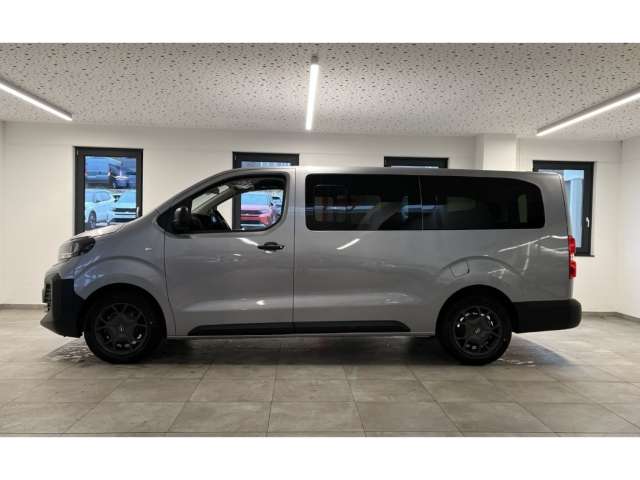 Fahrzeugbild eines Opel Vivaro