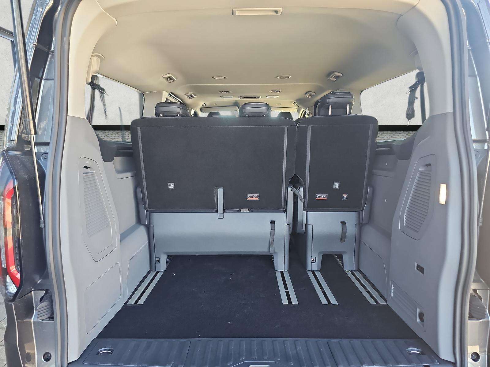 Fahrzeugbild eines Ford Tourneo Custom