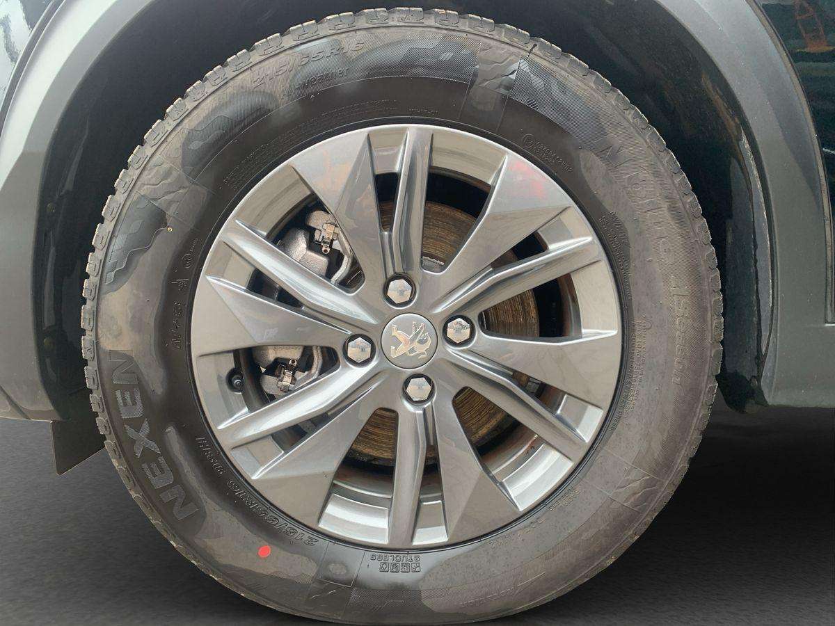 Fahrzeugbild eines Peugeot 2008