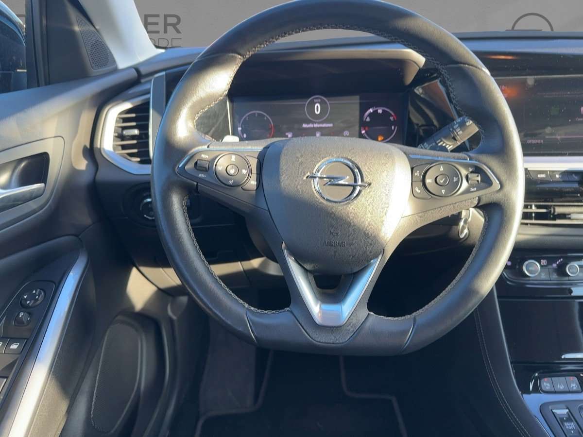 Fahrzeugbild eines Opel Grandland X