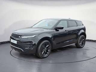 Schräge Frontansicht auf einen Land Rover Range Rover Evoque , freigestellt