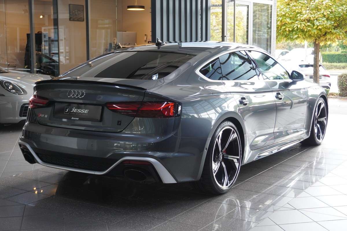 Fahrzeugbild eines Audi RS5