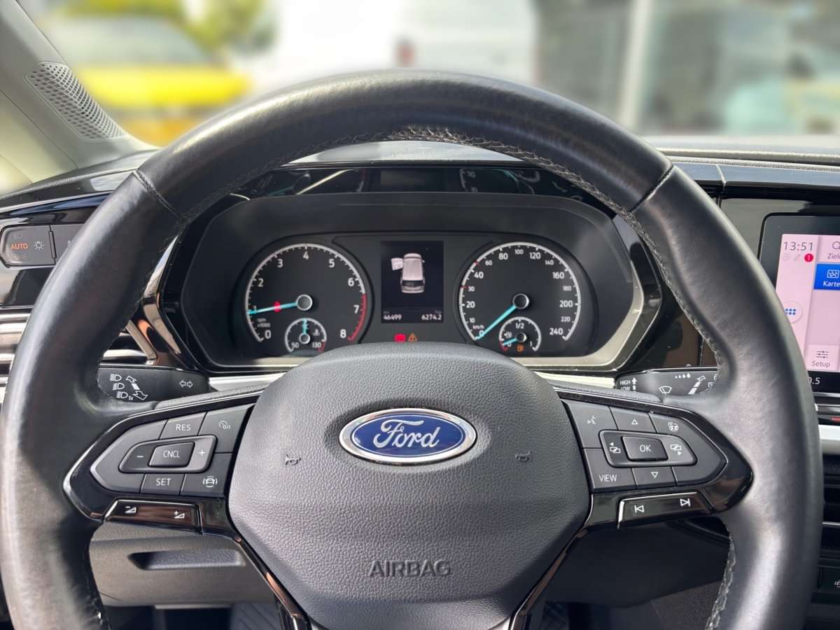 Fahrzeugbild eines Ford Tourneo Connect