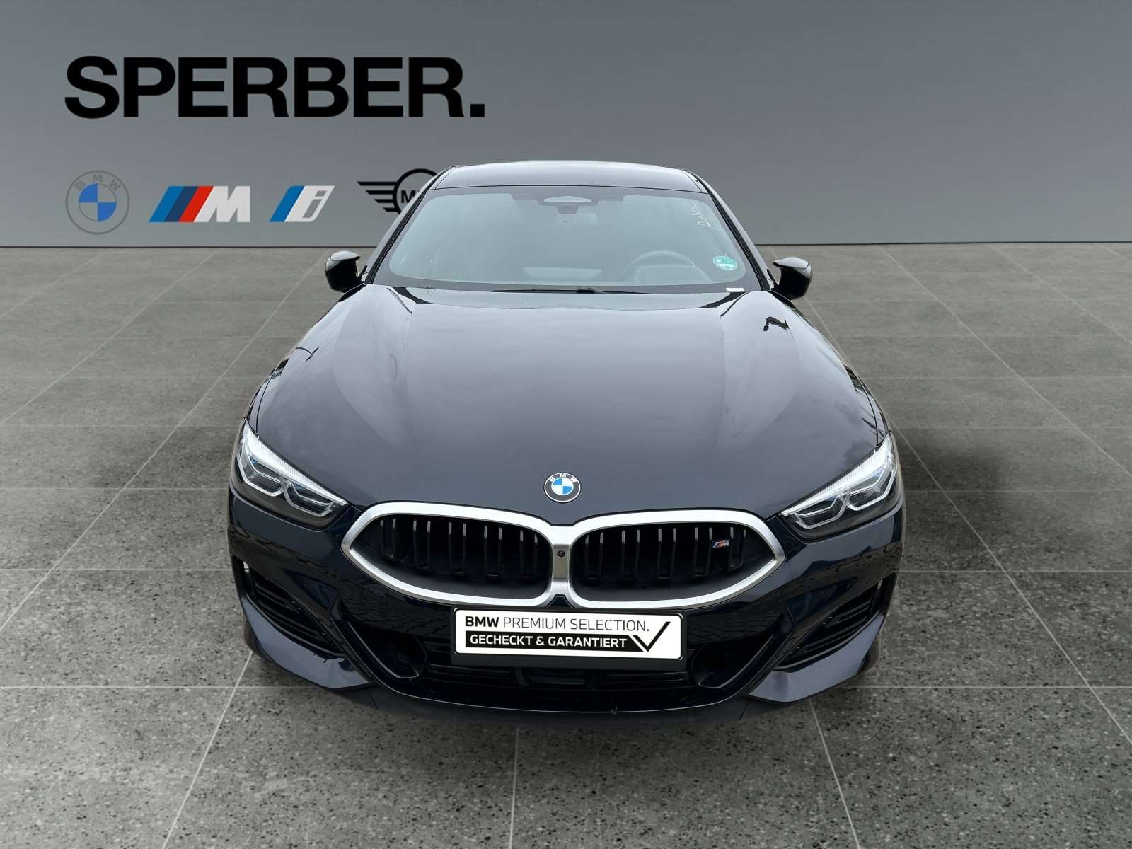 Fahrzeugbild eines BMW 8er-Reihe