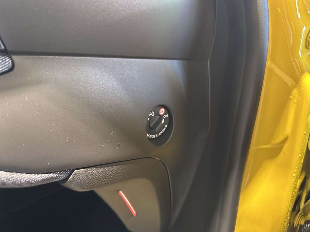 Fahrzeugbild eines Renault 5 E-TECH