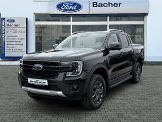 Schräge Frontansicht auf einen Ford Ranger , freigestellt