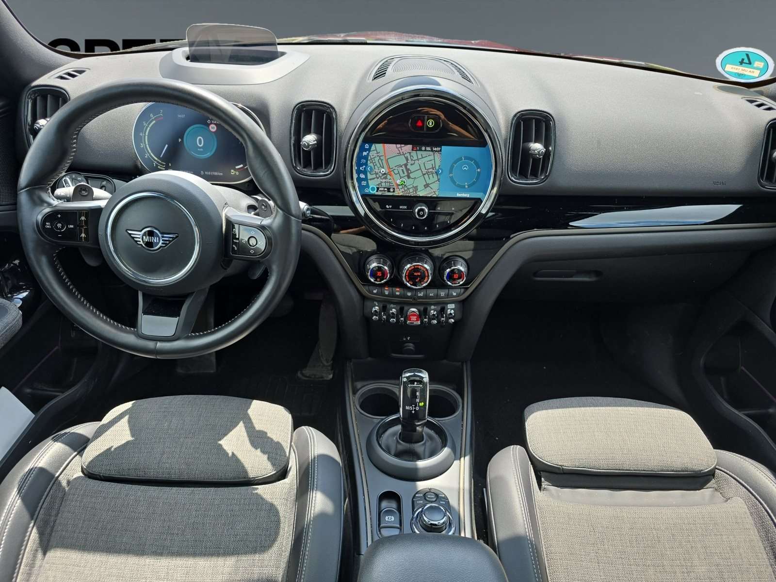 Fahrzeugbild eines MINI COOPER