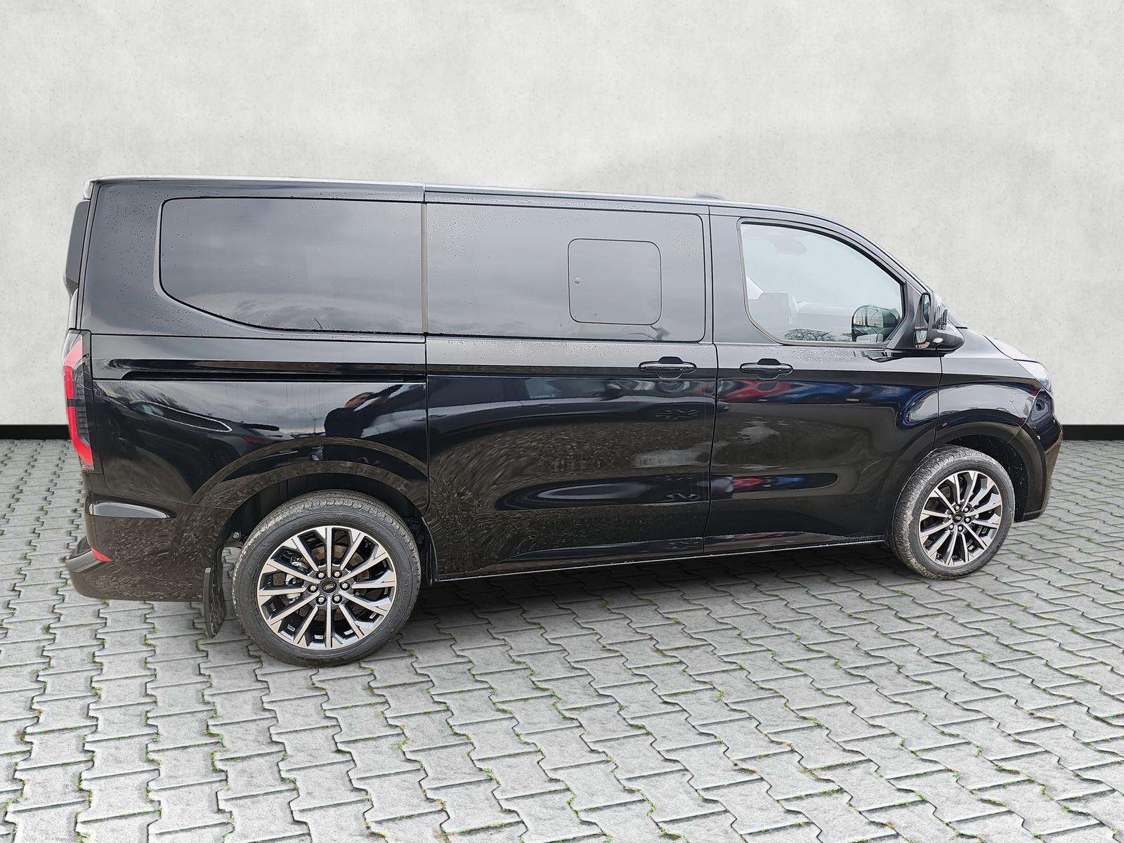 Fahrzeugbild eines Ford Tourneo Custom
