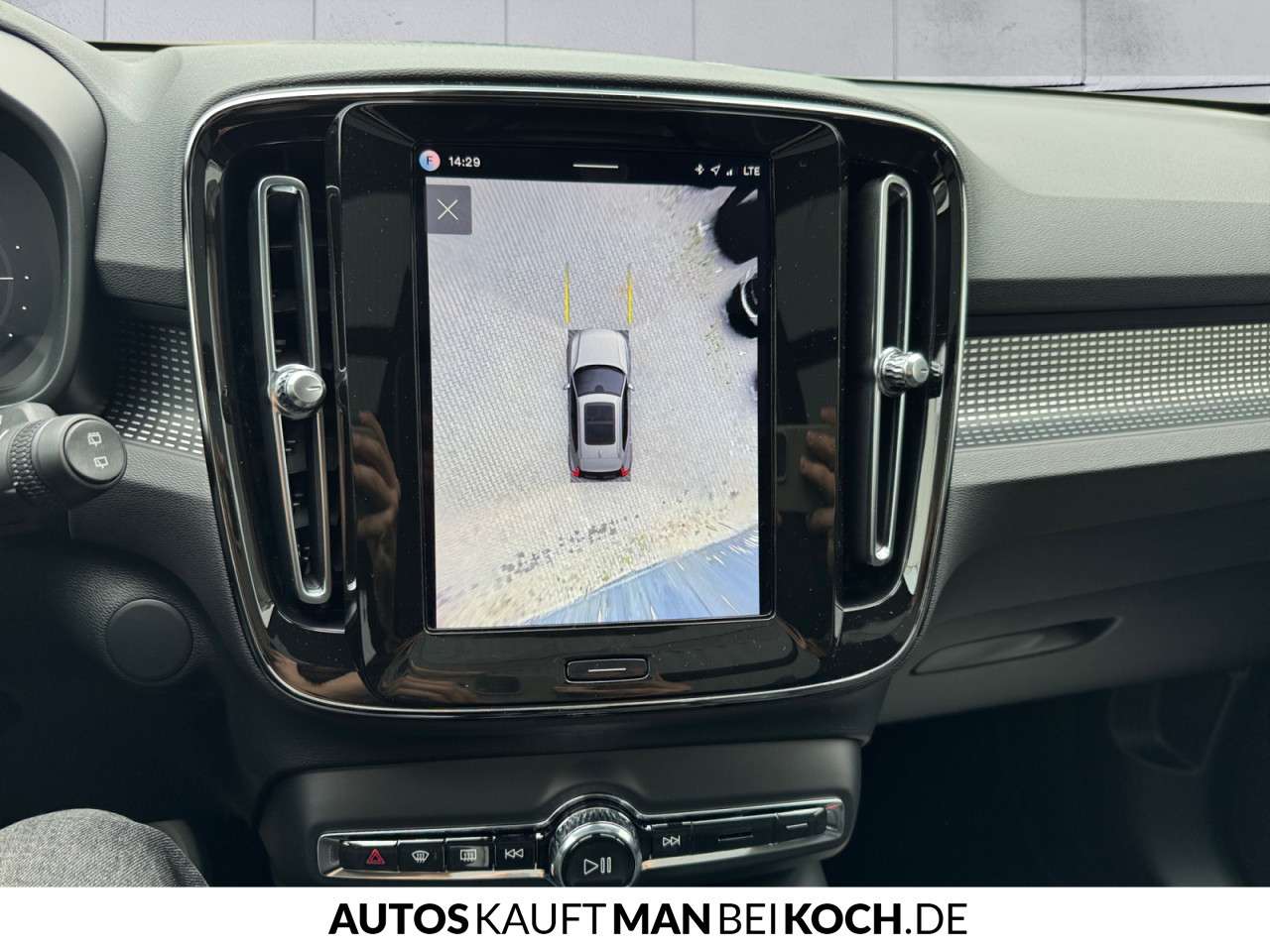 Fahrzeugbild eines Volvo EX40