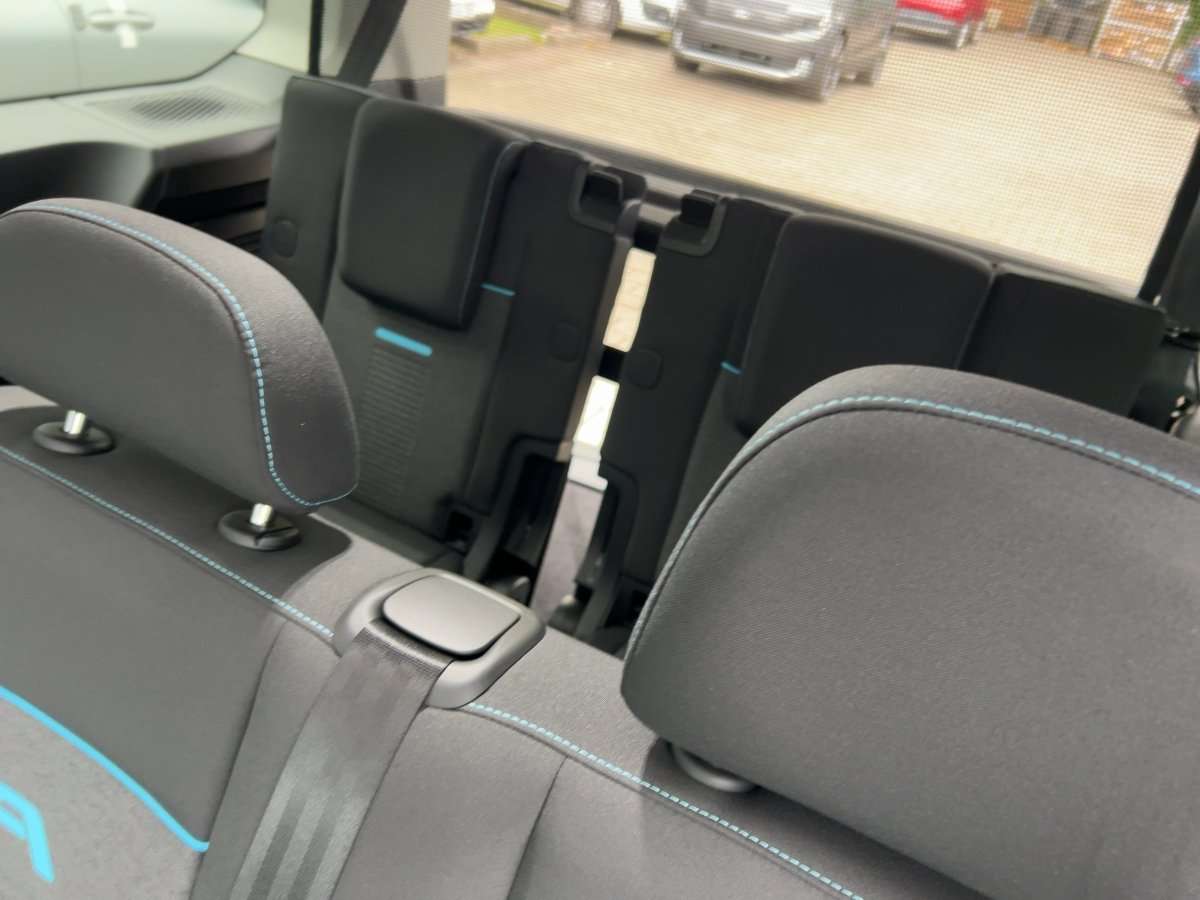Fahrzeugbild eines Ford Grand Tourneo