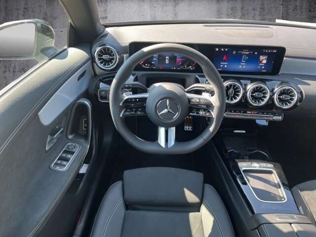 Fahrzeugbild eines Mercedes-Benz CLA