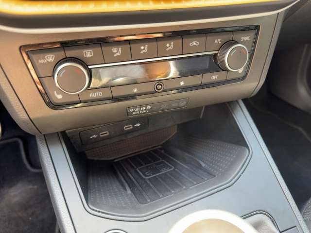Fahrzeugbild eines SEAT Ibiza