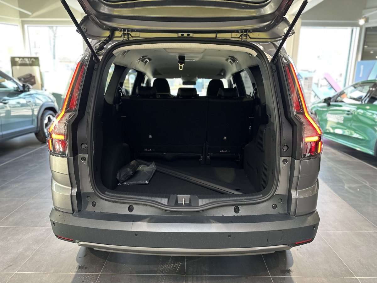 Fahrzeugbild eines Dacia Jogger