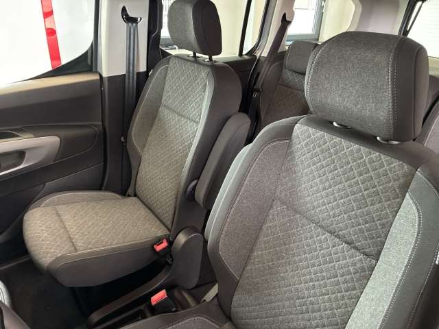 Fahrzeugbild eines Opel Combo