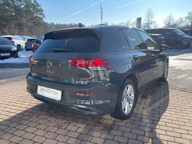 Fahrzeugbild eines Volkswagen Golf