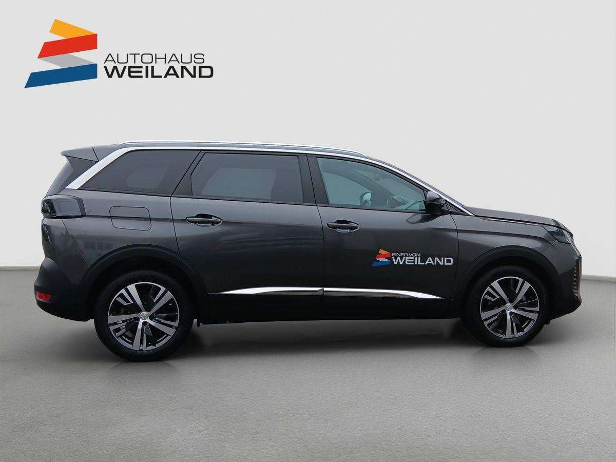 Fahrzeugbild eines Peugeot 5008