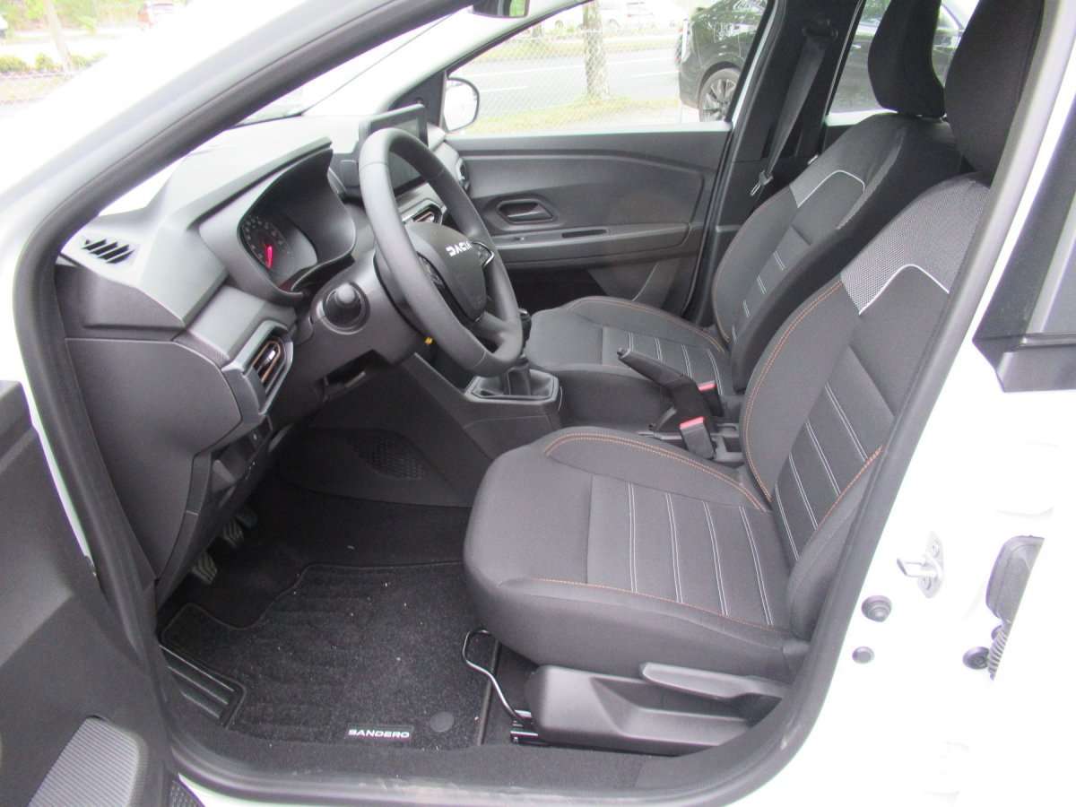 Fahrzeugbild eines Dacia Sandero