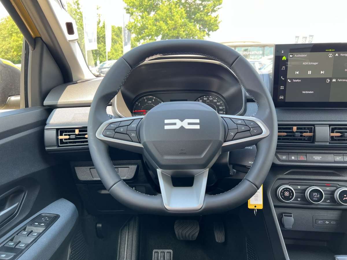 Fahrzeugbild eines Dacia Sandero