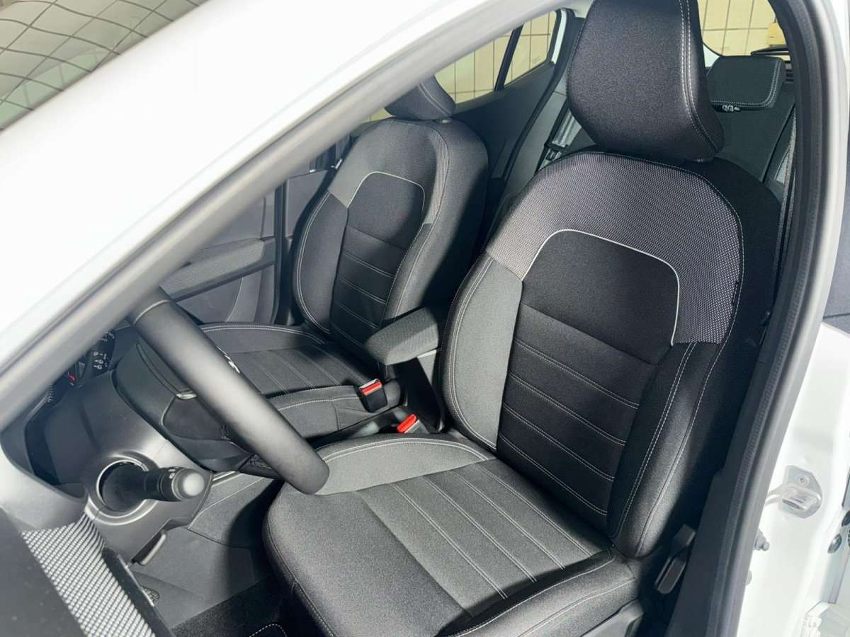 Fahrzeugbild eines Dacia Sandero