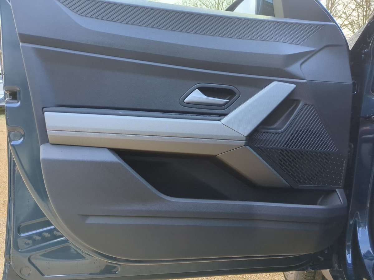 Fahrzeugbild eines Dacia Bigster