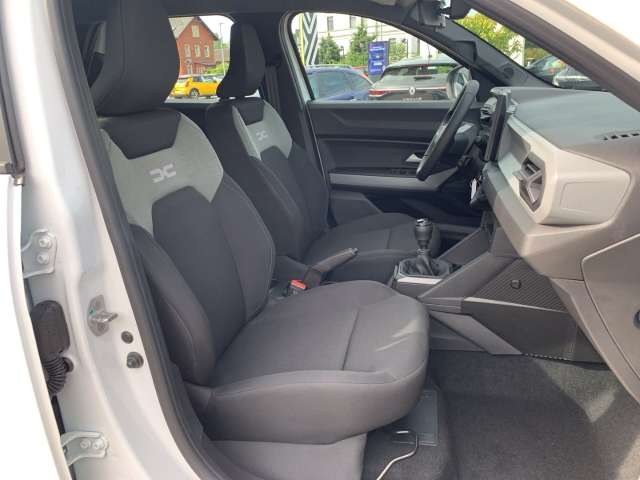 Fahrzeugbild eines Dacia Bigster