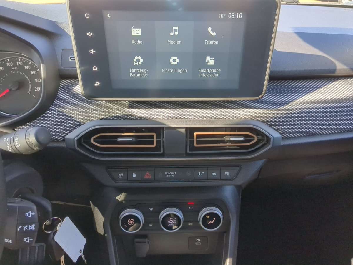 Fahrzeugbild eines Dacia Sandero