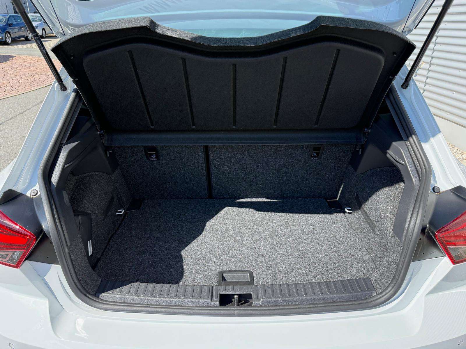 Fahrzeugbild eines SEAT Ibiza