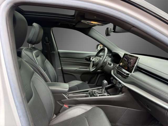 Fahrzeugbild eines Jeep Compass