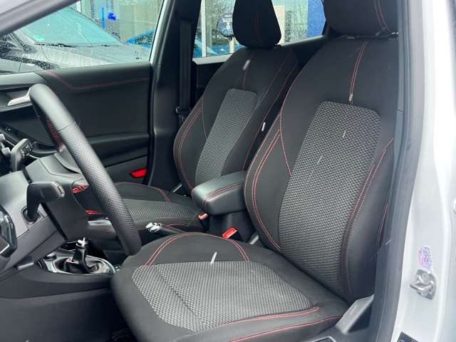Fahrzeugbild eines Ford Puma