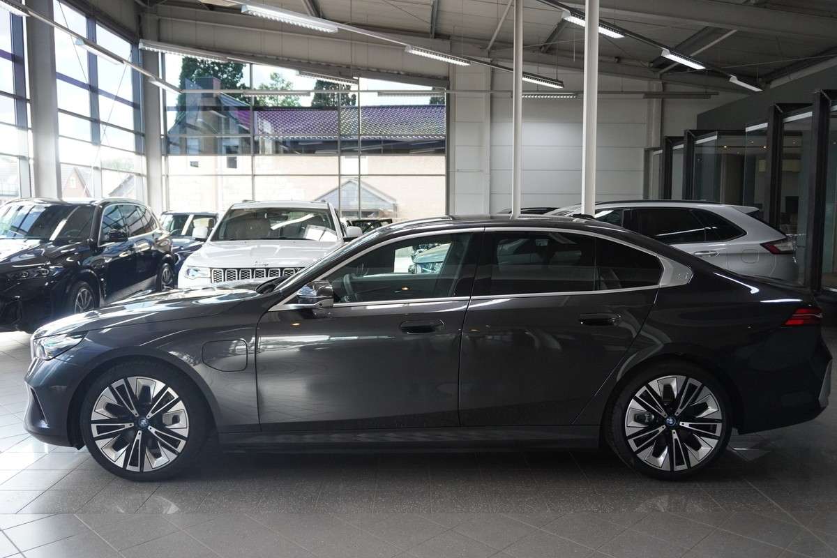 Fahrzeugbild eines BMW 5er-Reihe