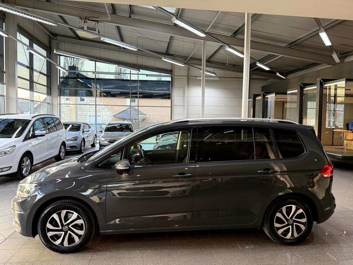 Fahrzeugbild eines Volkswagen Touran