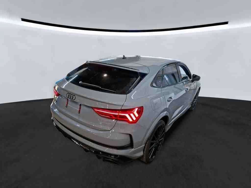 Fahrzeugbild eines Audi RS Q3