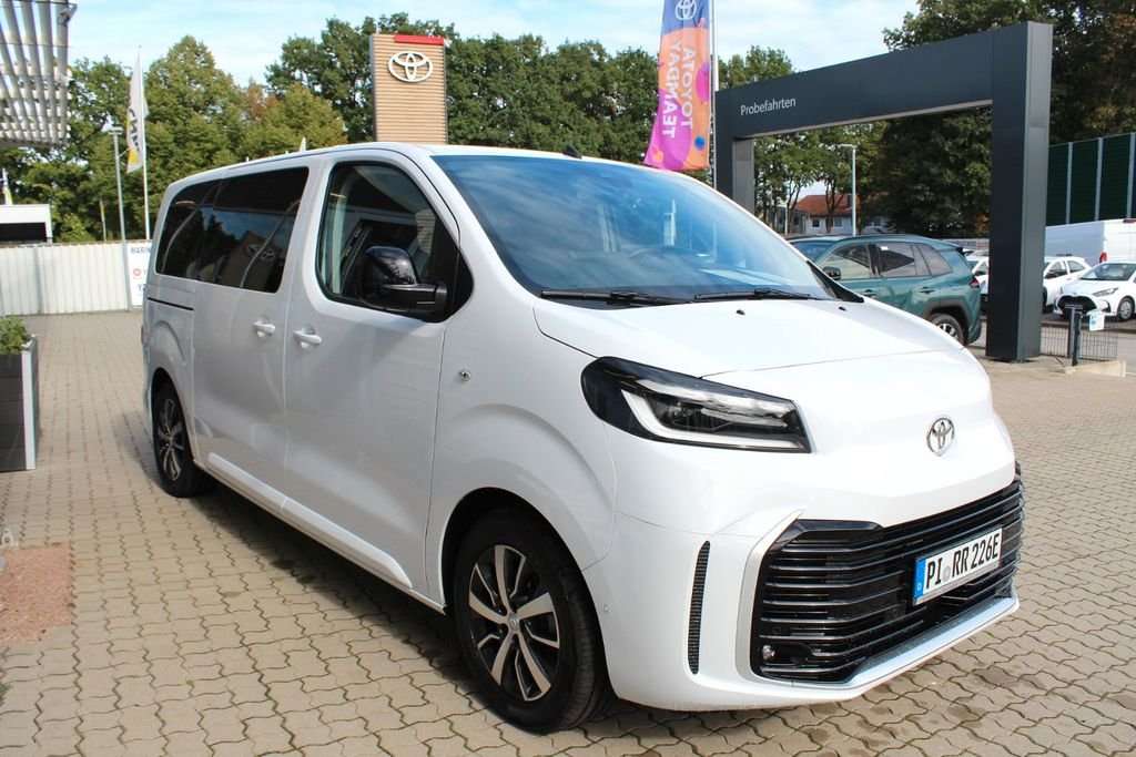 Fahrzeugbild eines Toyota Proace