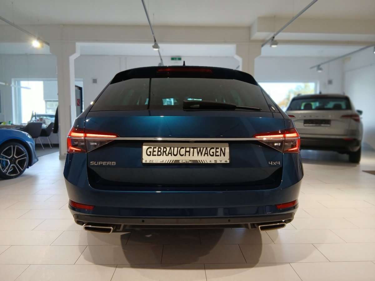 Fahrzeugbild eines Skoda Superb