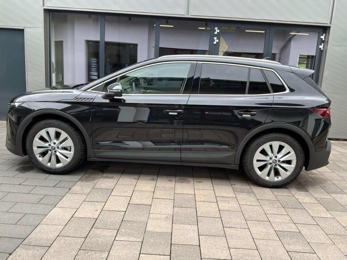 Fahrzeugbild eines Skoda ELROQ