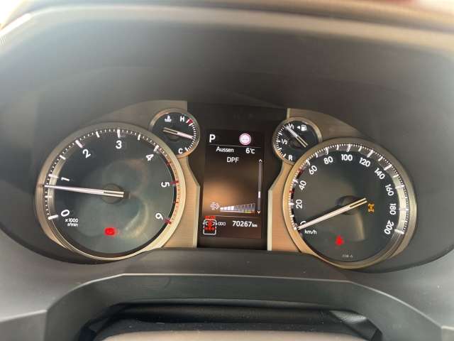 Fahrzeugbild eines Toyota Land Cruiser