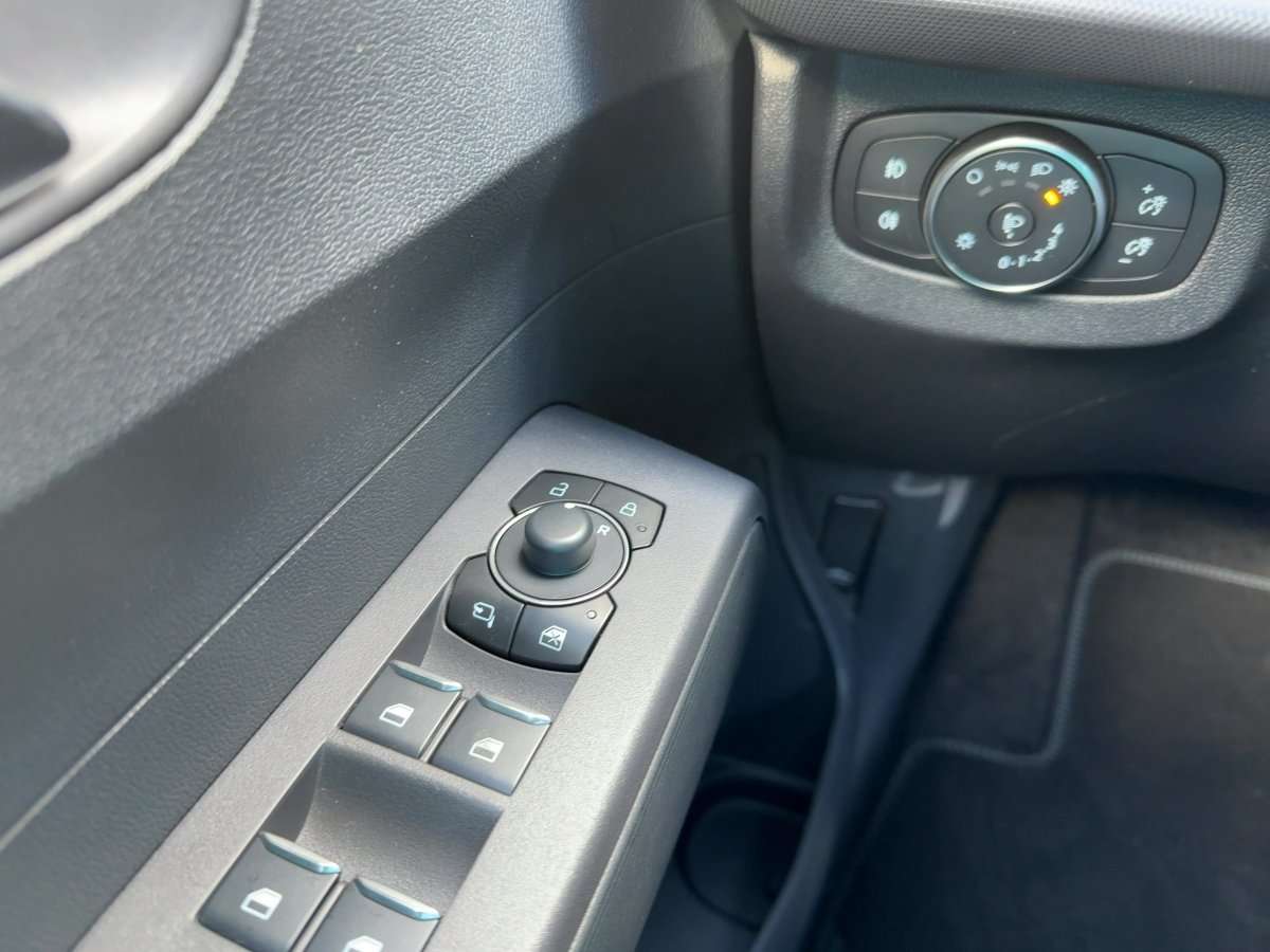 Fahrzeugbild eines Ford Tourneo Courier