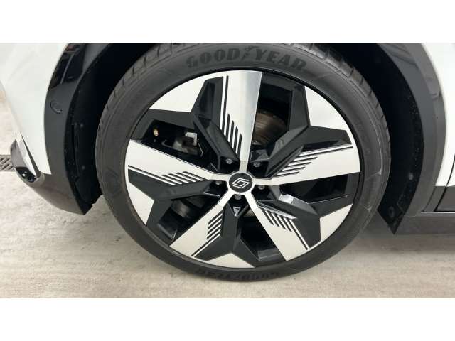 Fahrzeugbild eines Renault Megane E-TECH