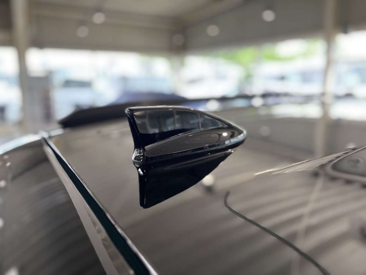 Fahrzeugbild eines Renault 4 E-TECH